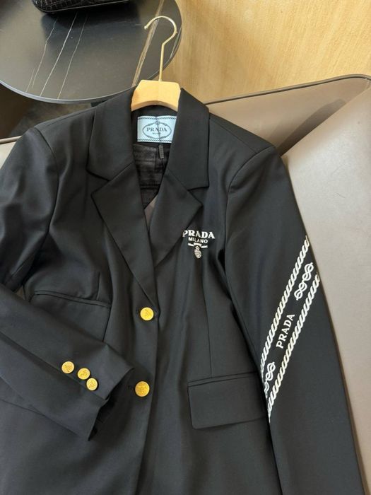 Піджак жіночий Prada