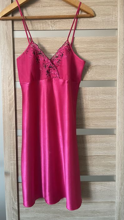 Пеньюар жіночий, атласний, розмір S-M