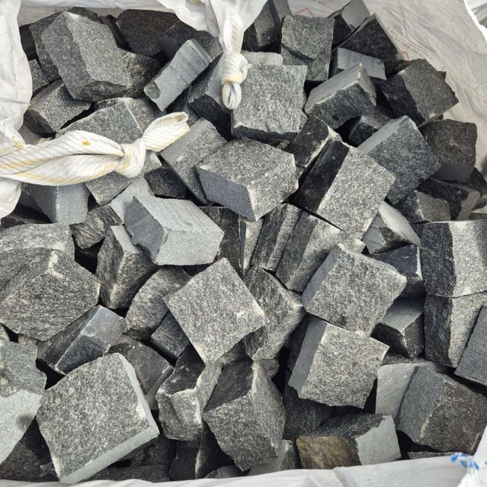 Гранітна бруківка