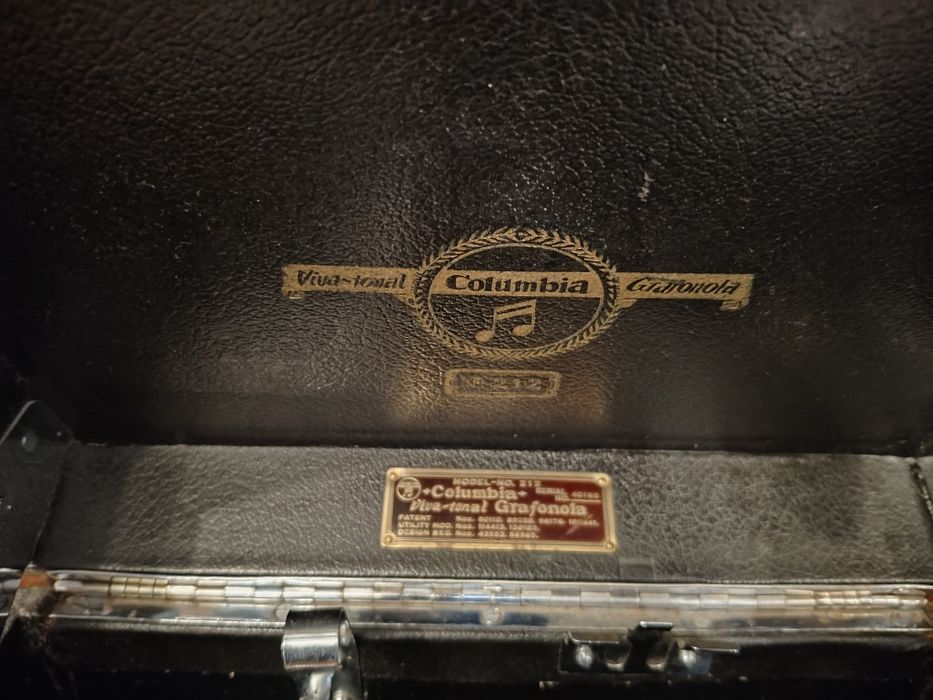 Gramofon walizkowy Columbia 1924 r