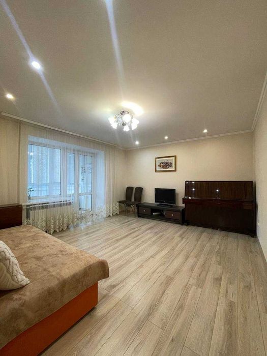 Простора 3-к квартира 66 м², 2 поверх | Цегляний будинок | Гарний стан