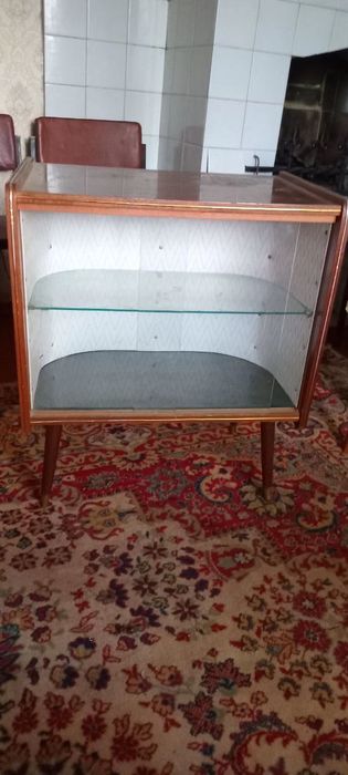 Тумба з пiдсвiткою СРСР вiнтажна, ГДР. Стан Люкс! Обшивка бiла шкiра.