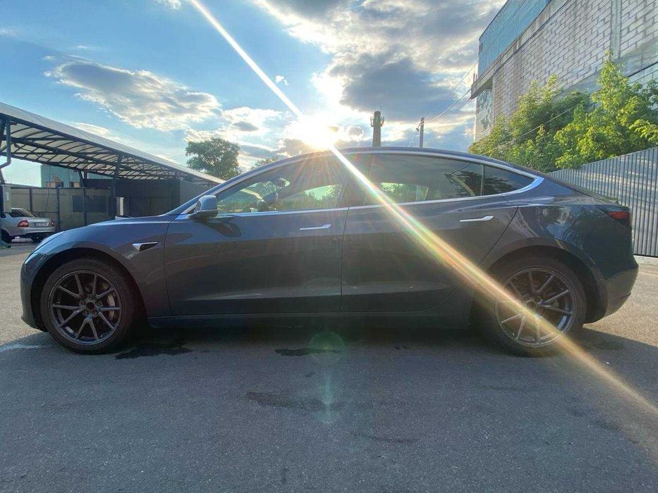TESLA Model 3 2019 VIN 5YJ3E1EA4KF400332 фото оголошення 8 з 10