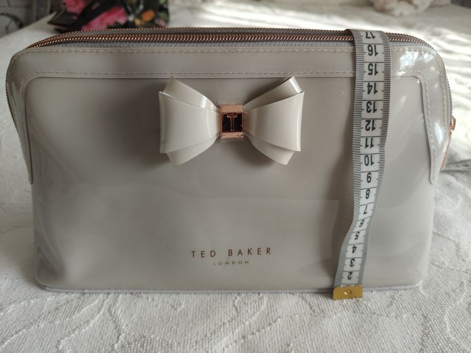 Ted Baker kosmetyczka Abbie Curved Bow