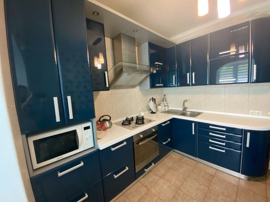 Продам 2 квартиру Бабкіна 12(Державні програми)