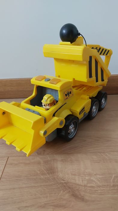 Psi patrol buldożer Rubbla i  pojazd Chase