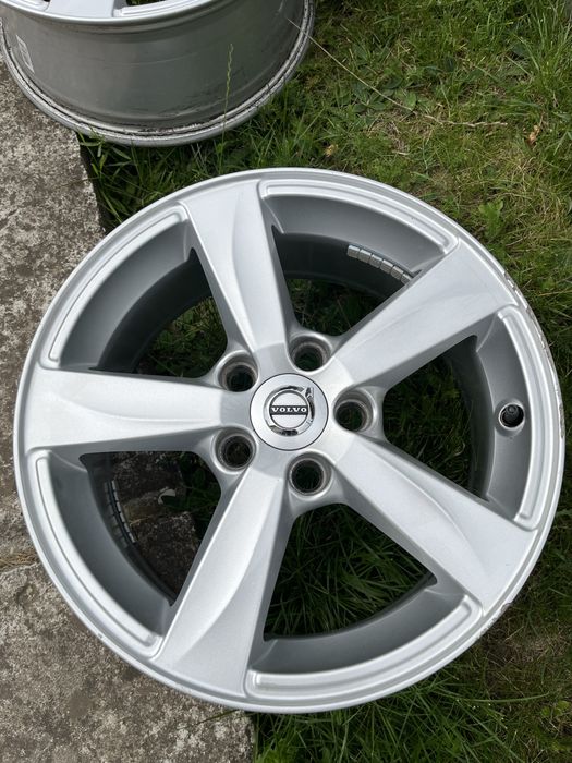 Felgi aluminiowe 16 Volvo S60 V50 V40