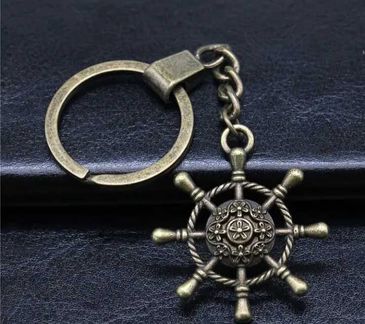 Brelok ze sterem statku marynarskiego kolor spizowy
