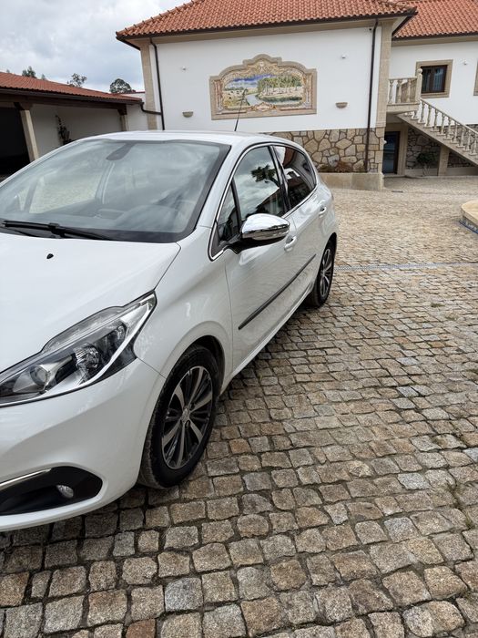 Peugeot 208 1.2 Gasolina