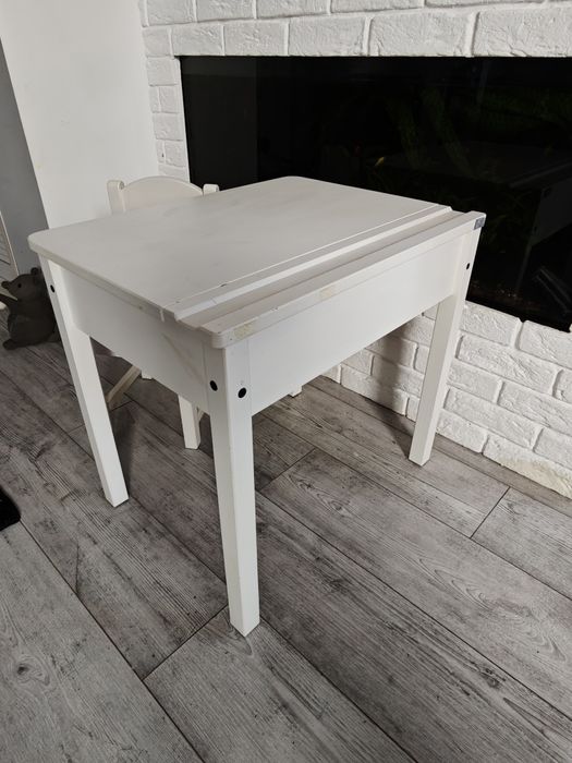 Biurko, stolik + krzesełko ikea Sundvik