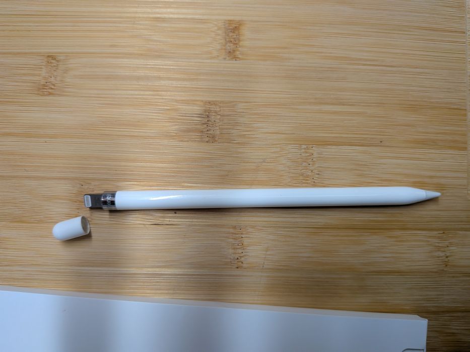 Apple pencil 1ª geração conforme fotos