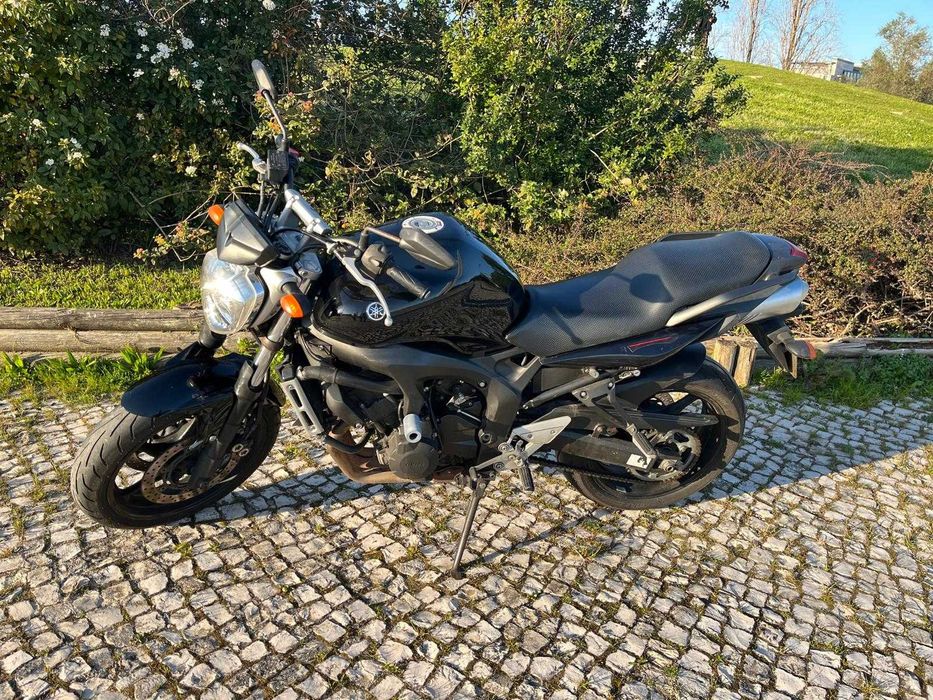 Yamaha FZ6 S2 - Fazer 600