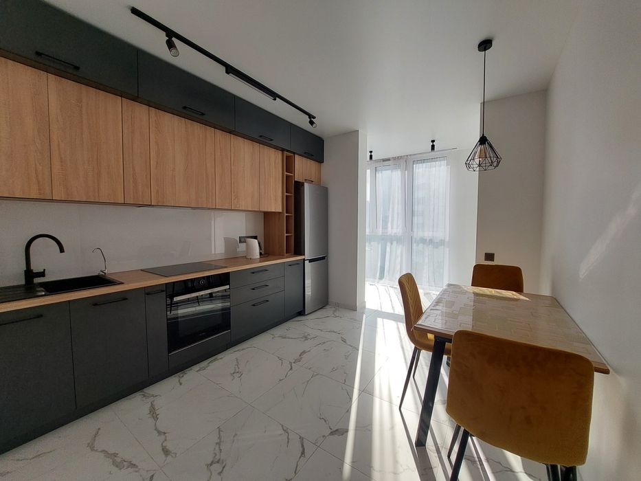 Новенькі апартаменти у центрі ЖК "Київ-Скай"