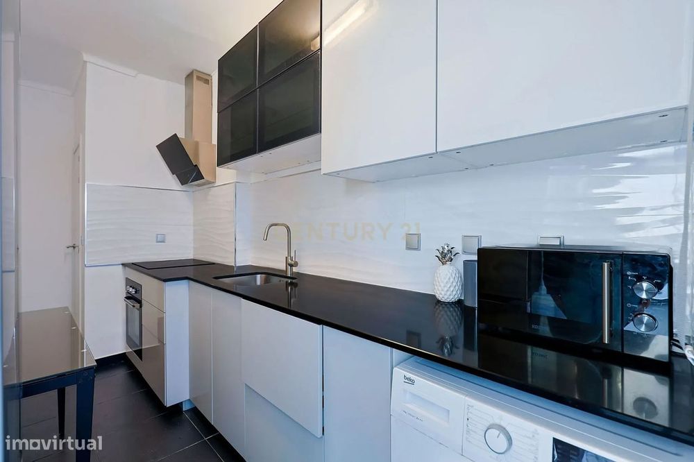 Apartamento T3 remodelado com lugar de parqueamento