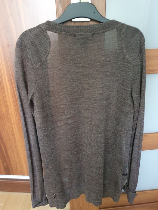 Cienki brązowy sweter rozpinana Mango r.S