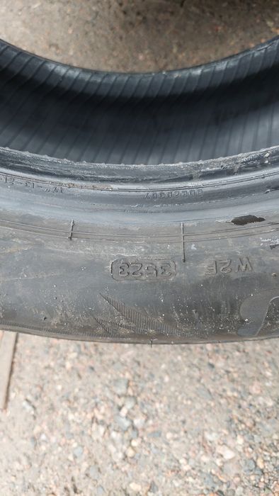 Продам гуму 215 60 17