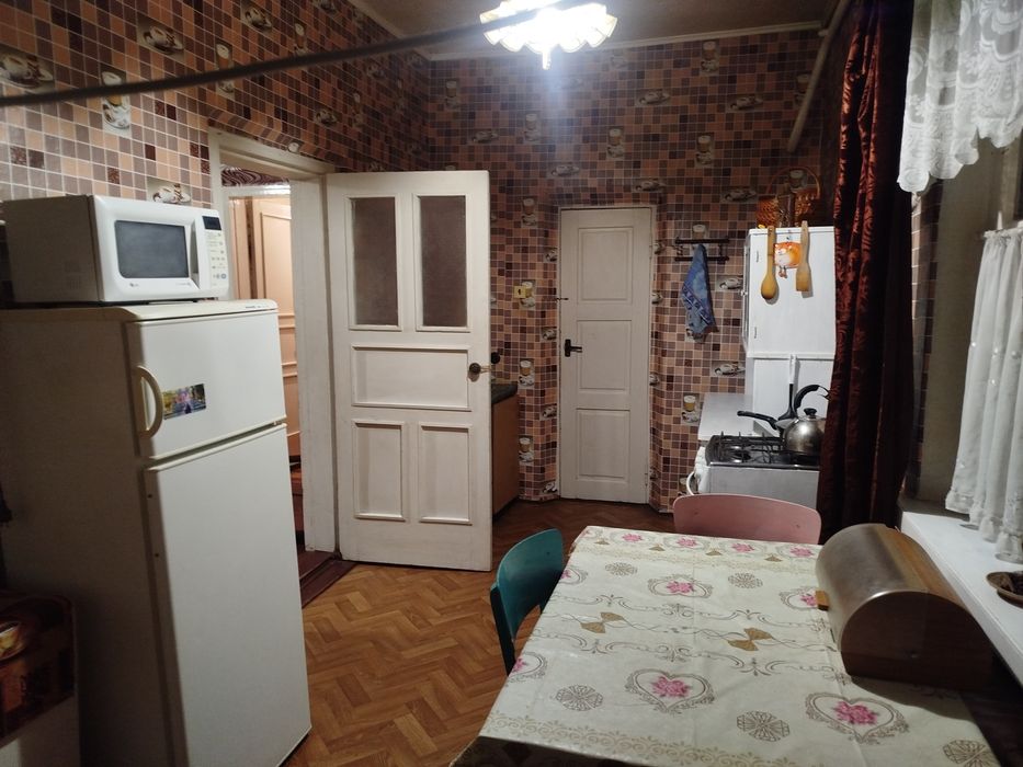 Здається ПОДОБОВО будинок зі зручностями в центрі м.Христинівка