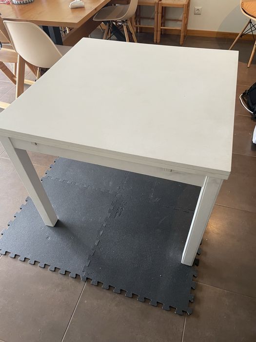 Mesa de refeição extensivel