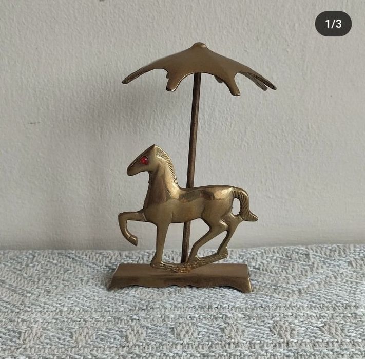 Продам вешалку для дома