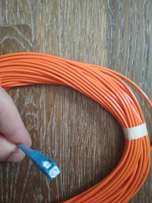 Оптичне волокно. Оптоволоконний кабель