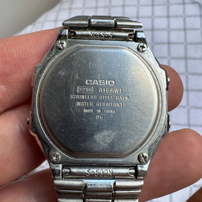 Zegarek męski Casio A168WE srebrny lata 80 te
