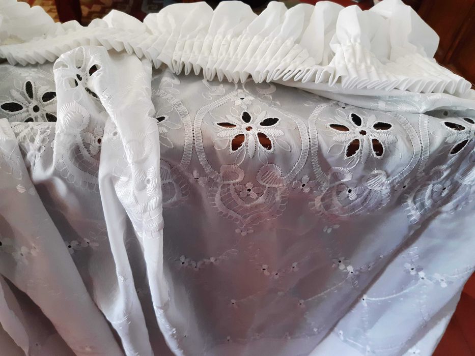 Conjunto 3 cortinados NOVOS, feitos artesanalmente