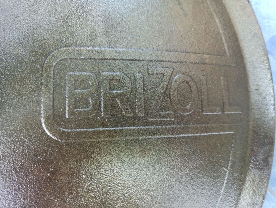 Продам чавунну кришку  brizoll для кзана  діаметр 40 см.