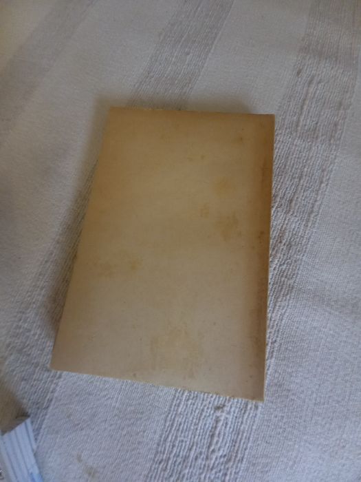 Livro de teatro de Virgínia Victorino primeira edição Alcobaça