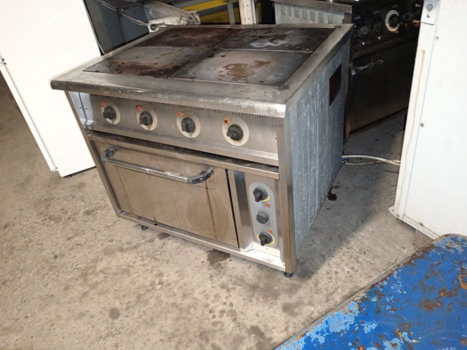 Печі духовки для кухні