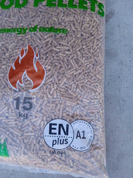 Pellet drzewny z certyfikatem ENplus A1 w workach 15 kg.