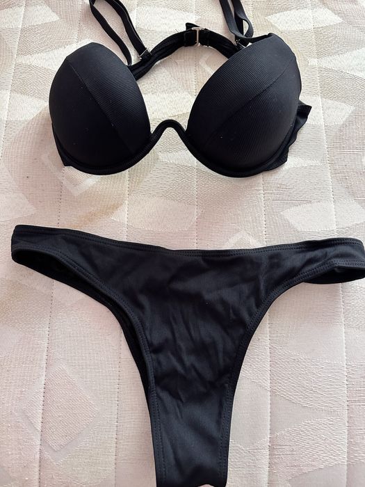 Продам красивый черный купальник