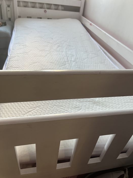 2 Łożka 180x90 bez materacy