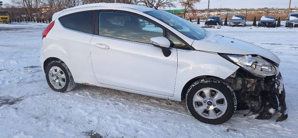 Ford Fiesta lift mk7 caly na części