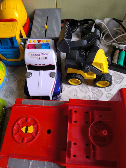 Машинки детские. Детские игрушки