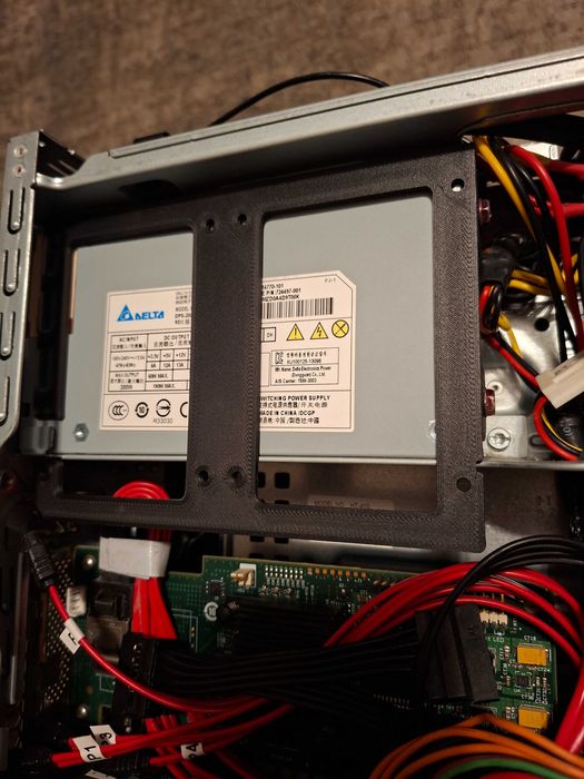 Suporte Lateral para 4 SSDs - HP ProLiant MicroServer Gen8