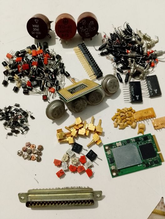 Радиодетали разные.