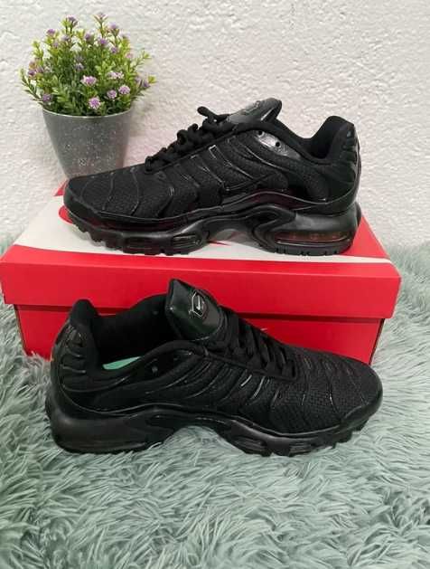 Nike_Air_Max_TN_Plus_Black Rozmiar  38