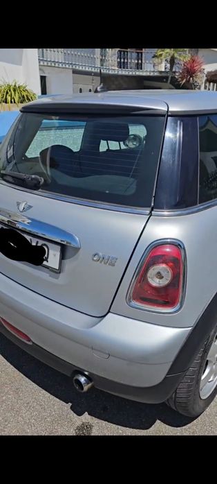 Mini Cooper 2009520289666834124802