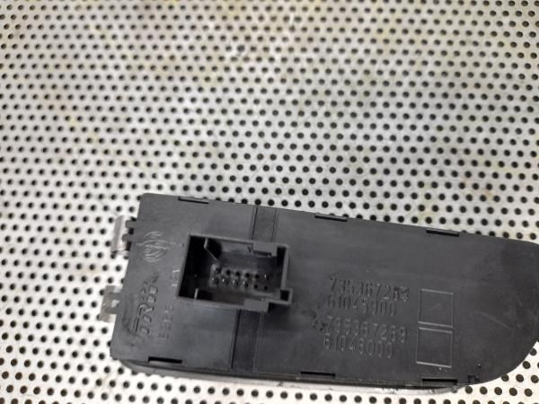 Botão / interruptor de luzes FIAT Grande Punto (199_)