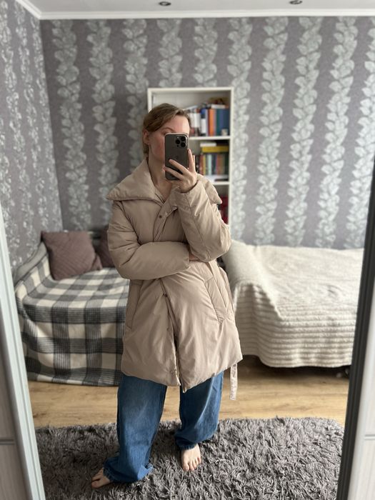 Молочна зимова куртка reserved s-xs