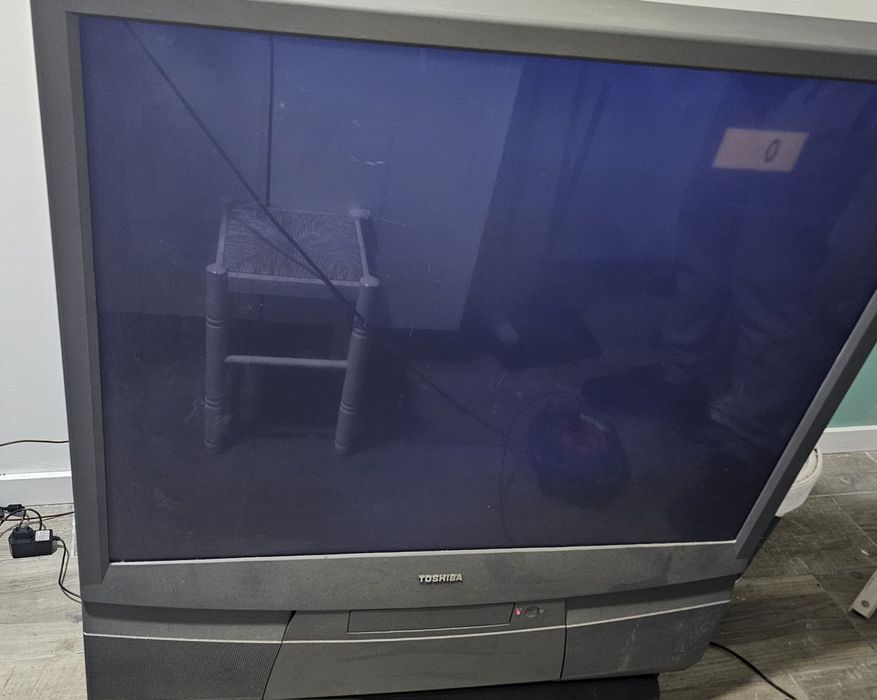 Tv antiga toshiba
