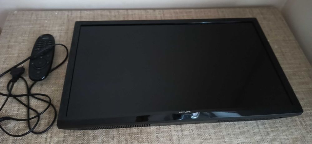 Телевизор 24" Philips 24PHH4000/88