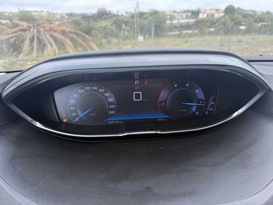 Peugeot 5008 1.5 BLUEHDI ACTIVE PACK