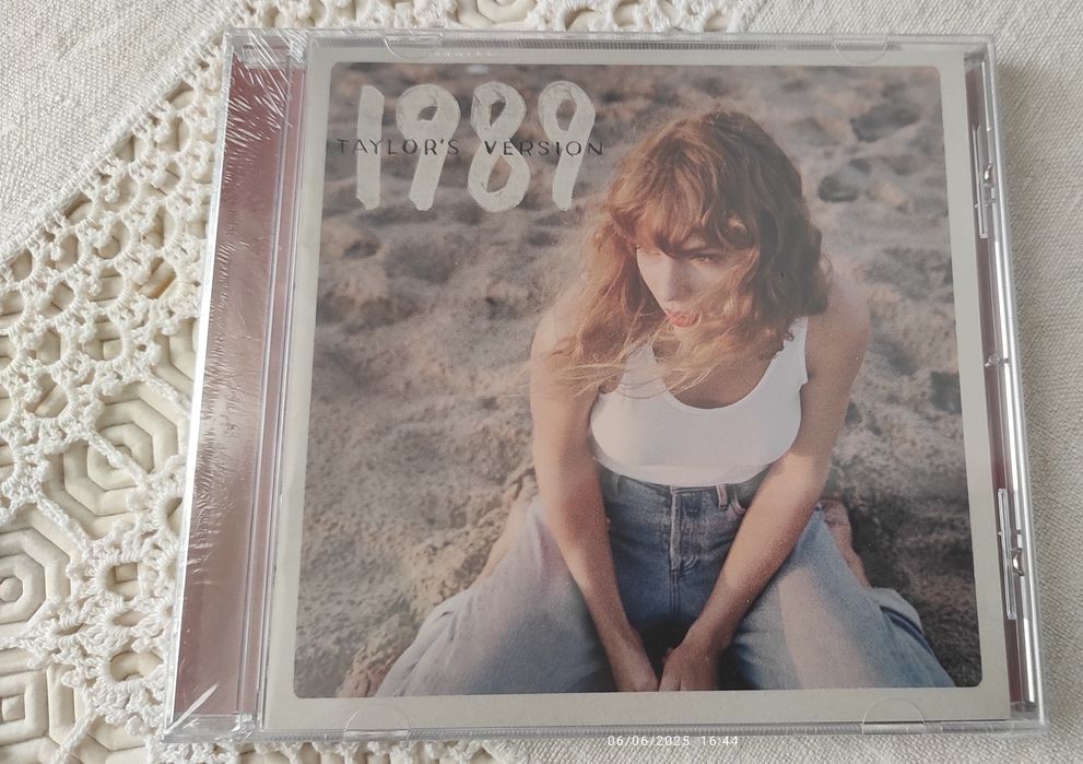 Taylor Swift - 1989 (Taylor's Version) Rose Garden Pink Edition