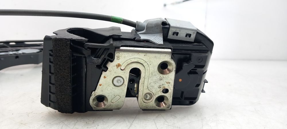 Fechadura / fecho porta frente direito NISSAN Juke (F15)