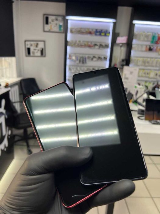 Дисплей (модуль) оригінал Samsung S20/S20+ (деталі в описі)