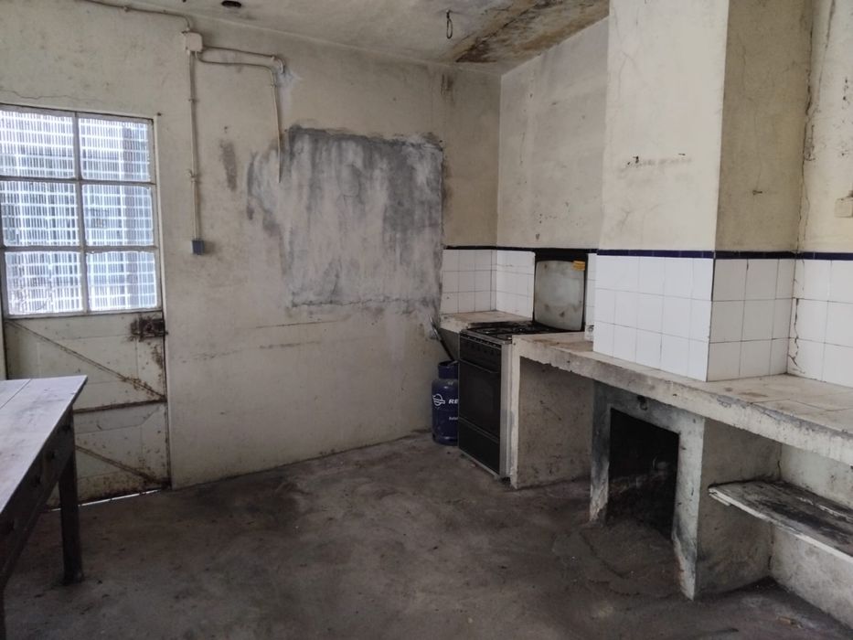 Moradia para reabilitacao Sardeiras de Cima EXCELENTE OPORTUNIDADE