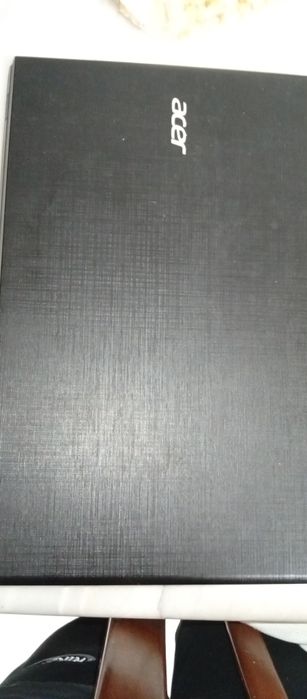 Computador Acer Preto