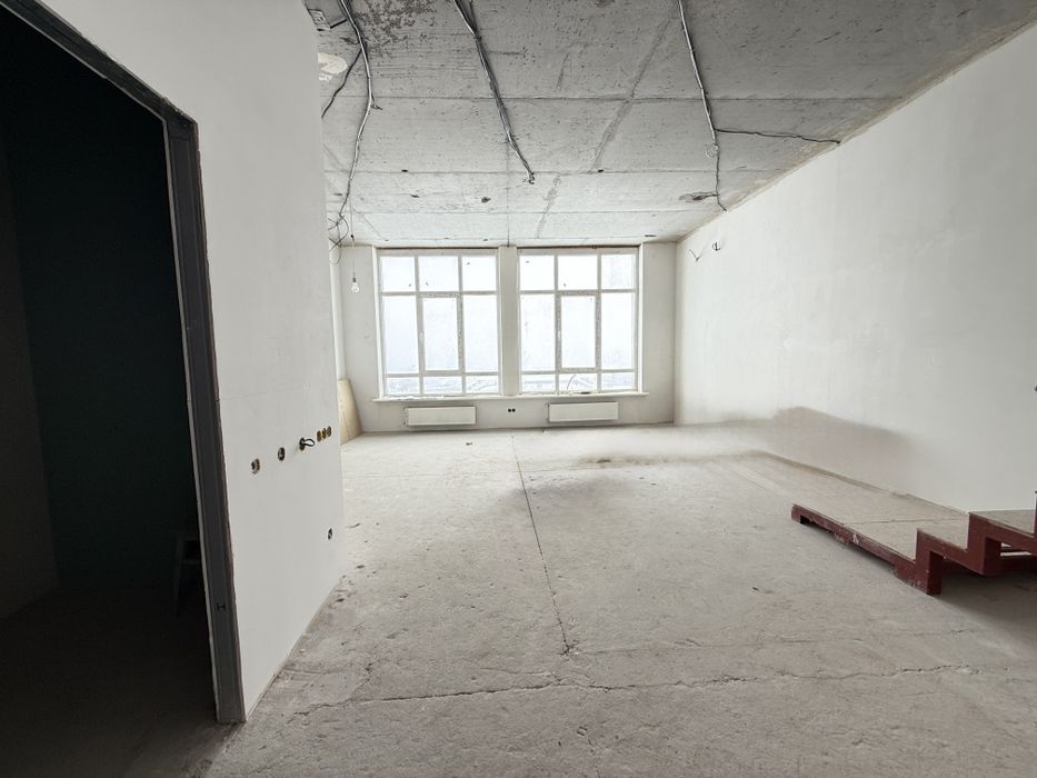 Продам пентхаус з терасою в Бучі!