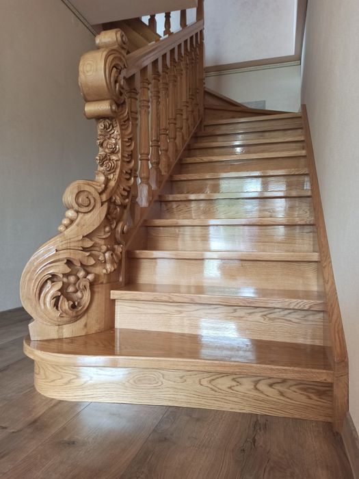 Сходи дерев'яні.